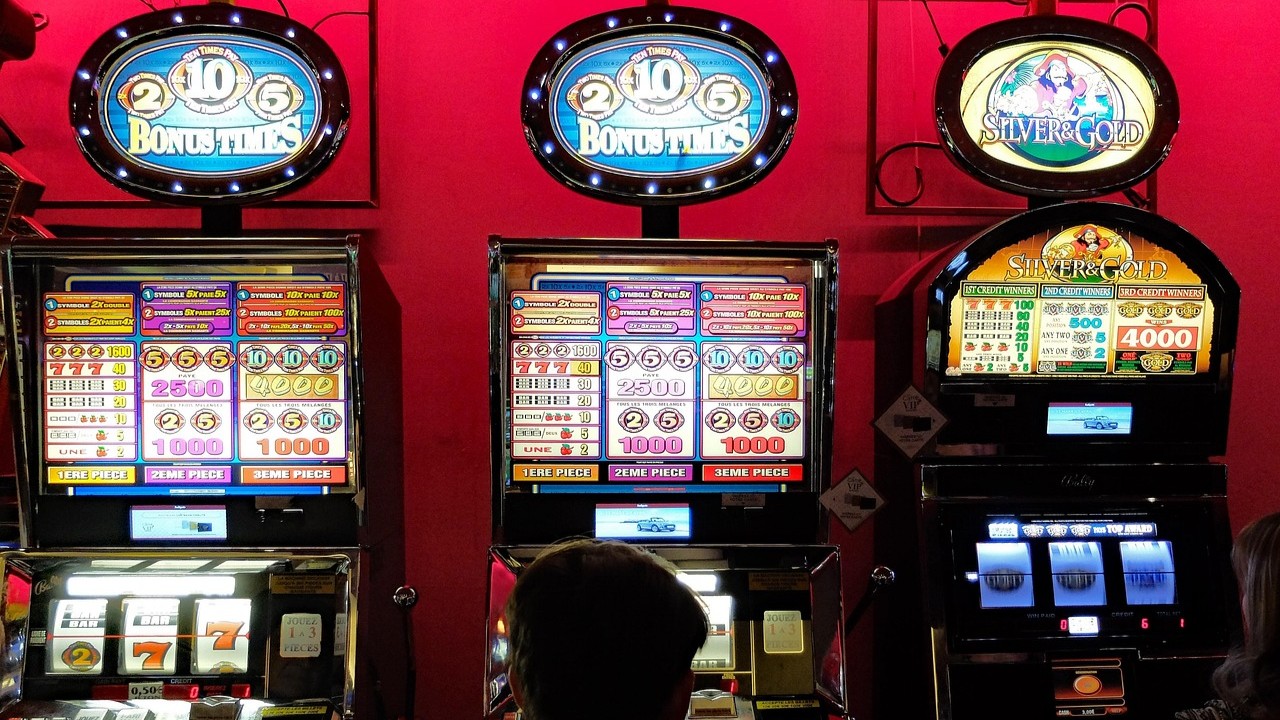 Le luci dei casinò possono spingere il cervello a correre dei rischi