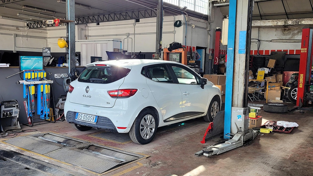 Inquinamento da microplastiche: il 50% prodotto da auto